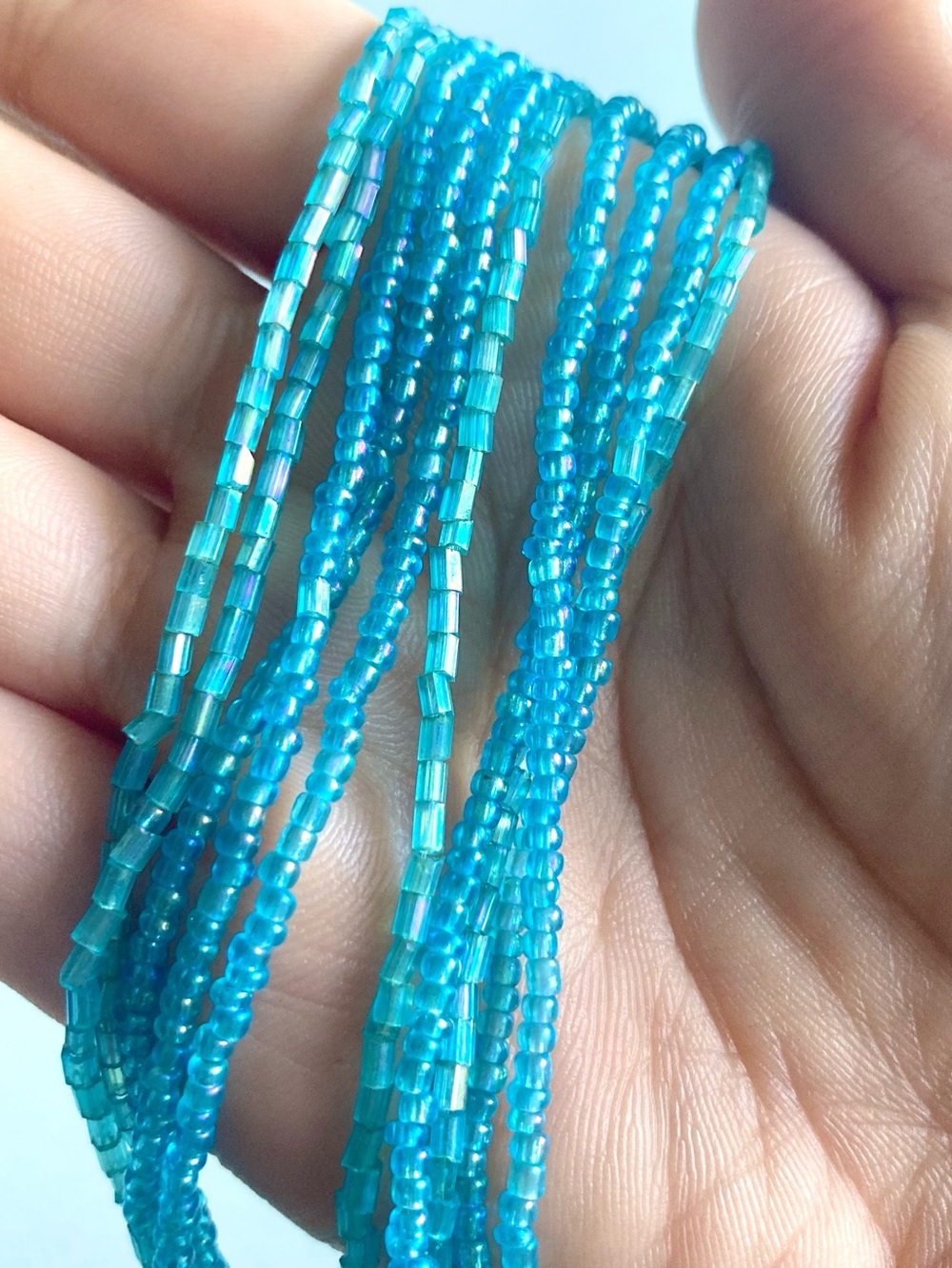 Blue seas Beaded Necklace with Green shell like Pendant - Picture 5 of 7